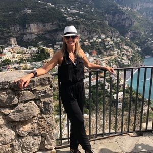 Meet your Posher, Karrie